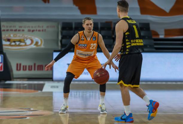 以增强集体 以增强集体